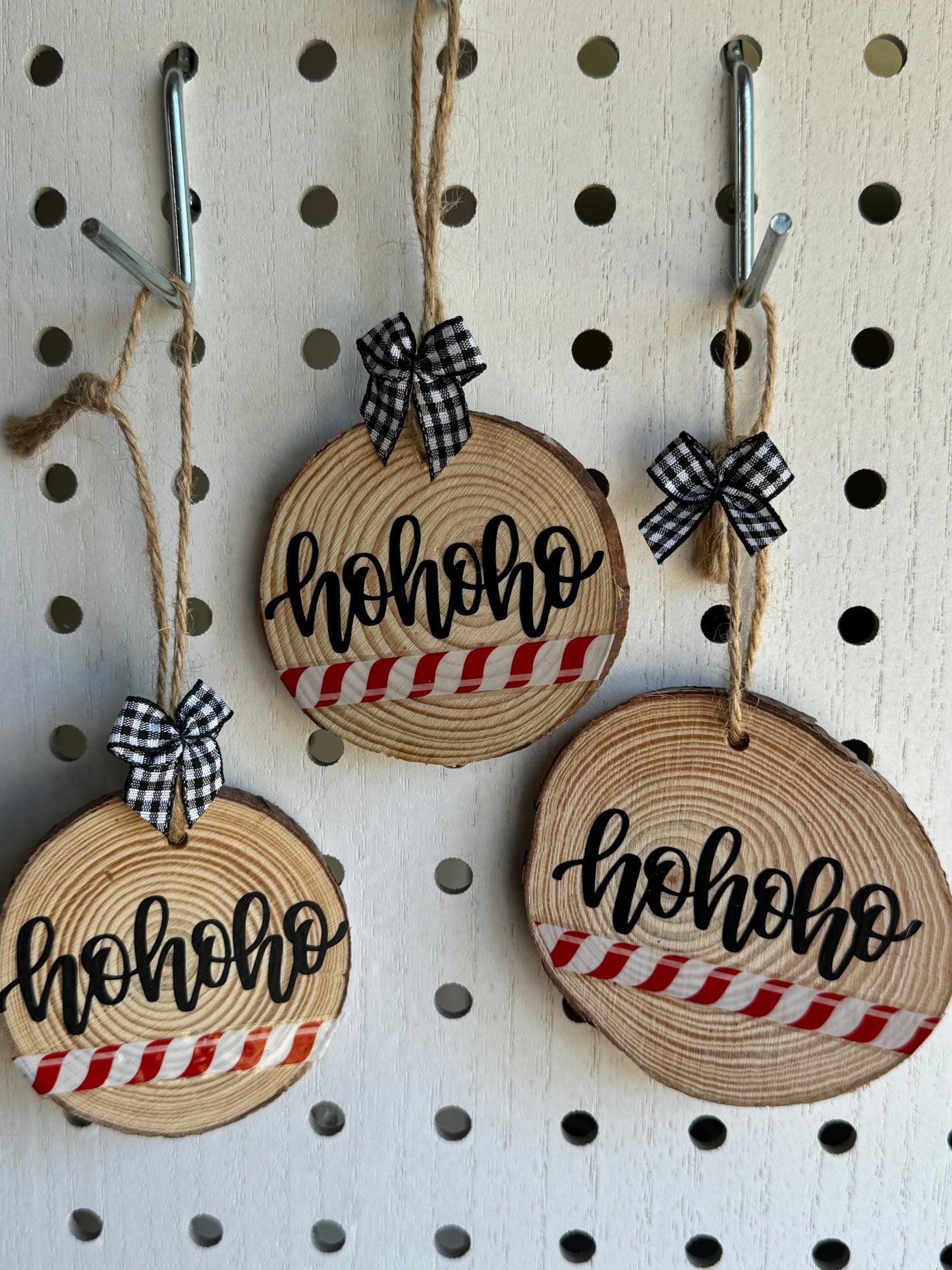 Set of 3 wooden ornaments